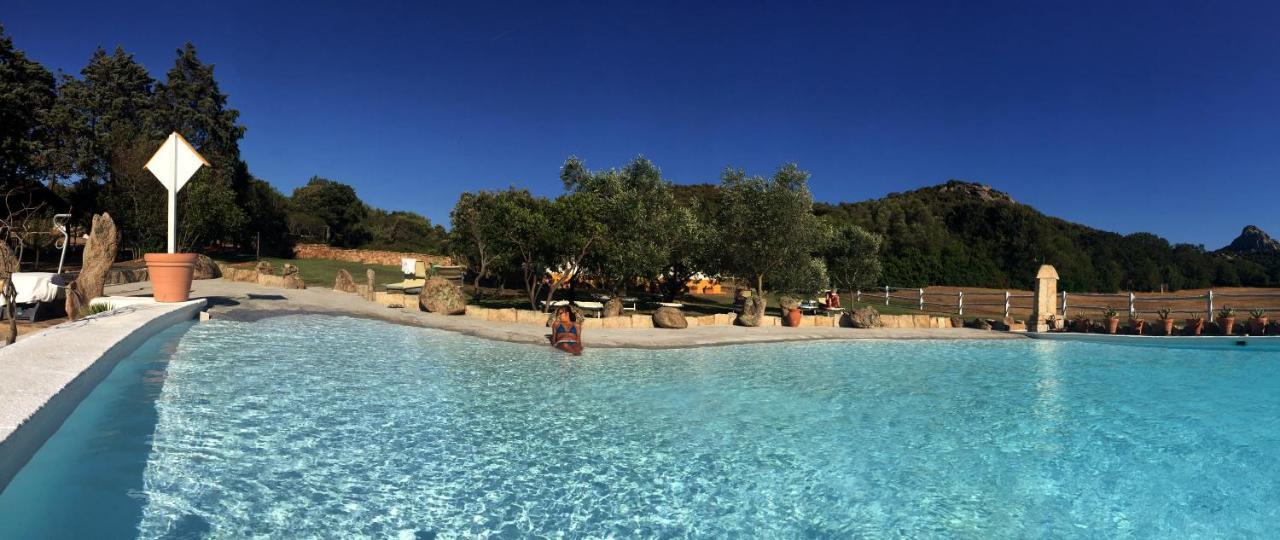 Ca' La Somara Hotel San Pantaleo Exterior photo